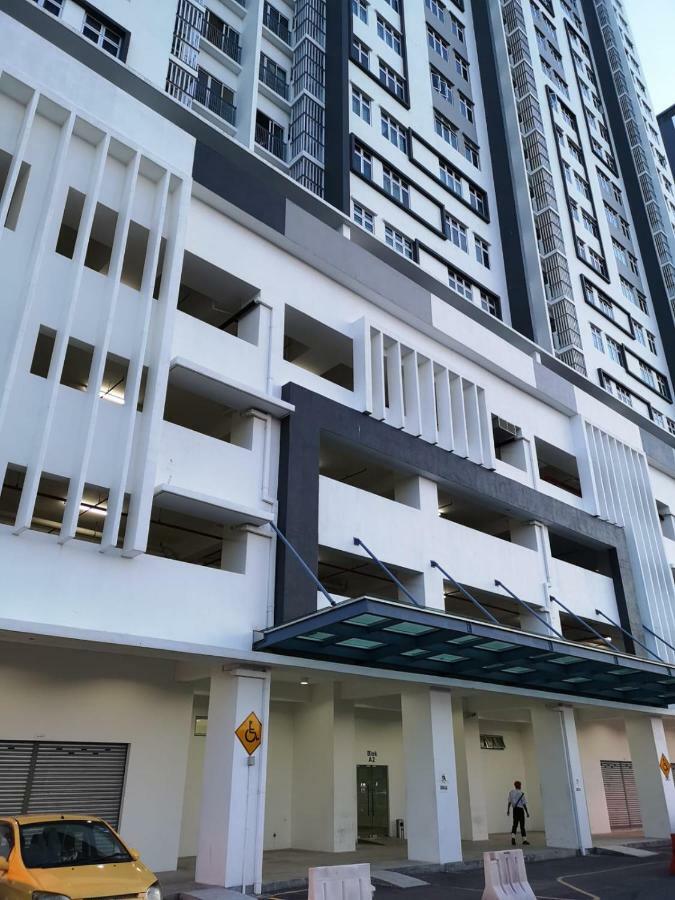Meridin Bayvue Serviced Apt Kampong Kuala Masai Εξωτερικό φωτογραφία
