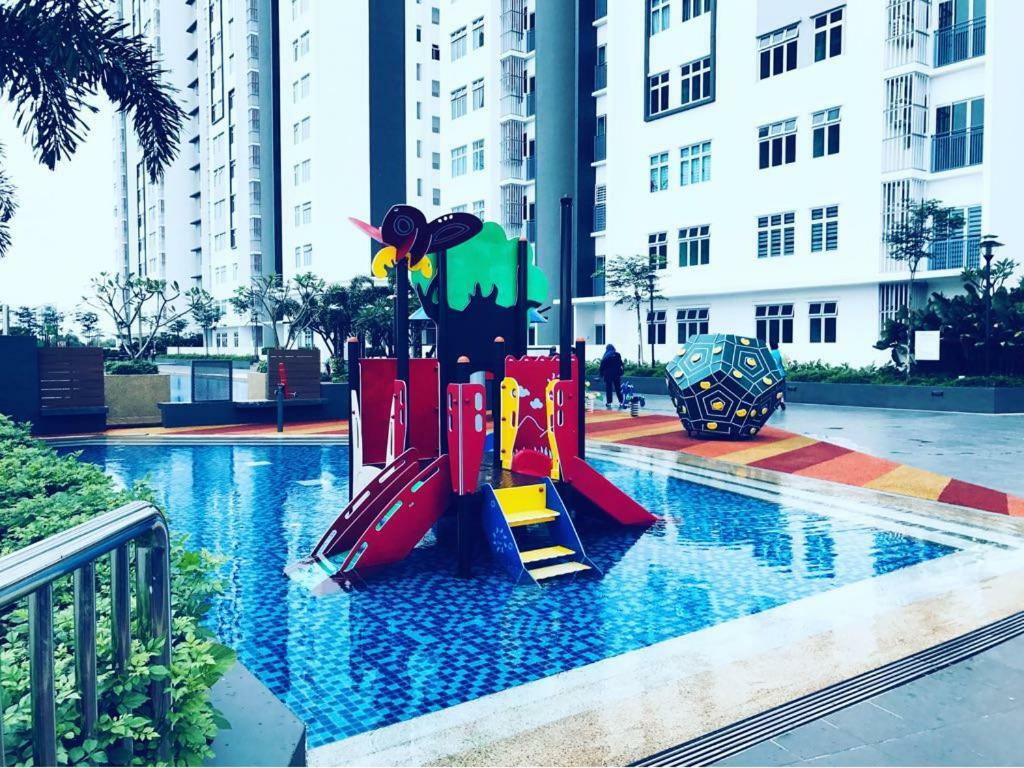 Meridin Bayvue Serviced Apt Kampong Kuala Masai Εξωτερικό φωτογραφία